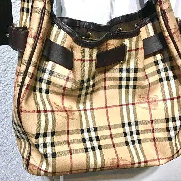 Burberry Bags - Picture 4 of 16